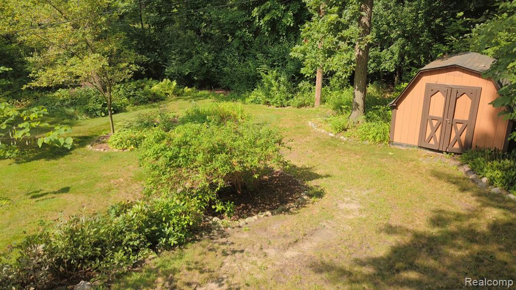 2114 NEEDHAM Road, Ann Arbor, MI 48104 — Photo 25