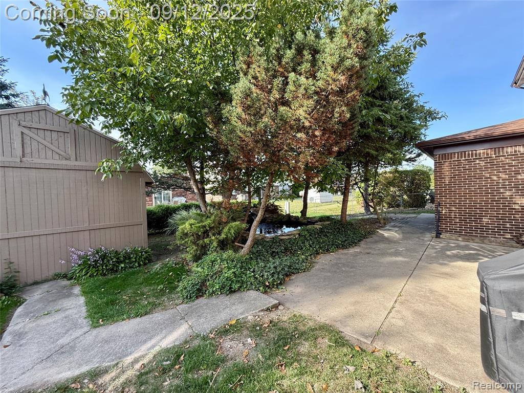 4732 Ardmore Drive, Sterling Heights, MI 48310 — Photo 27
