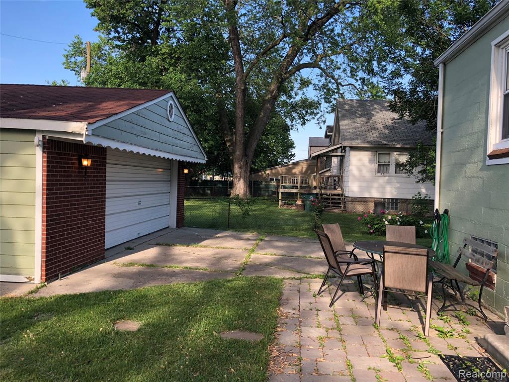 839 E Bennett Avenue E, Ferndale, MI 48220 — Photo 48