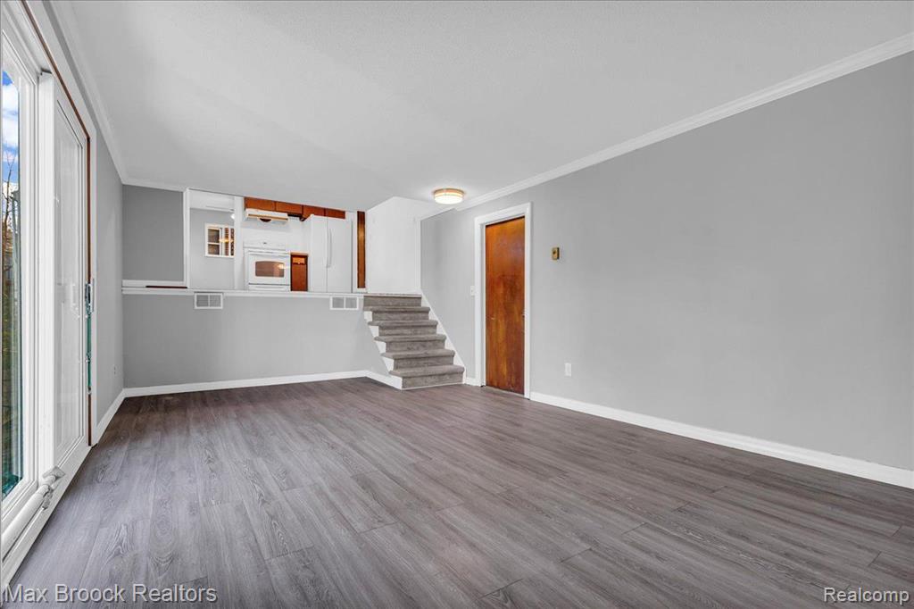 4332 LANETTE Drive, Waterford, MI 48328 — Photo 18