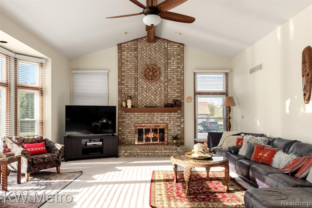 6031 HEARTHSIDE Drive, Troy, MI 48098 — Photo 9