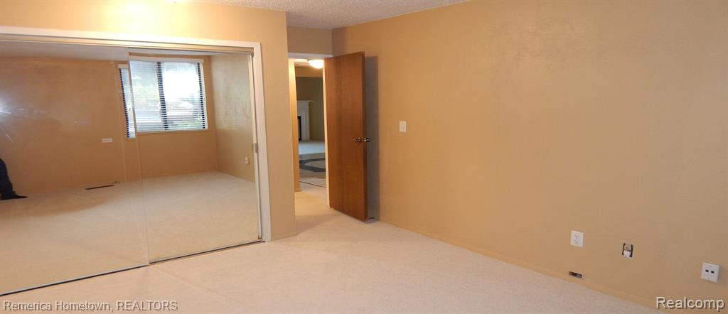 812 cliffs Drive, Ypsilanti, MI 48198 — Photo 15