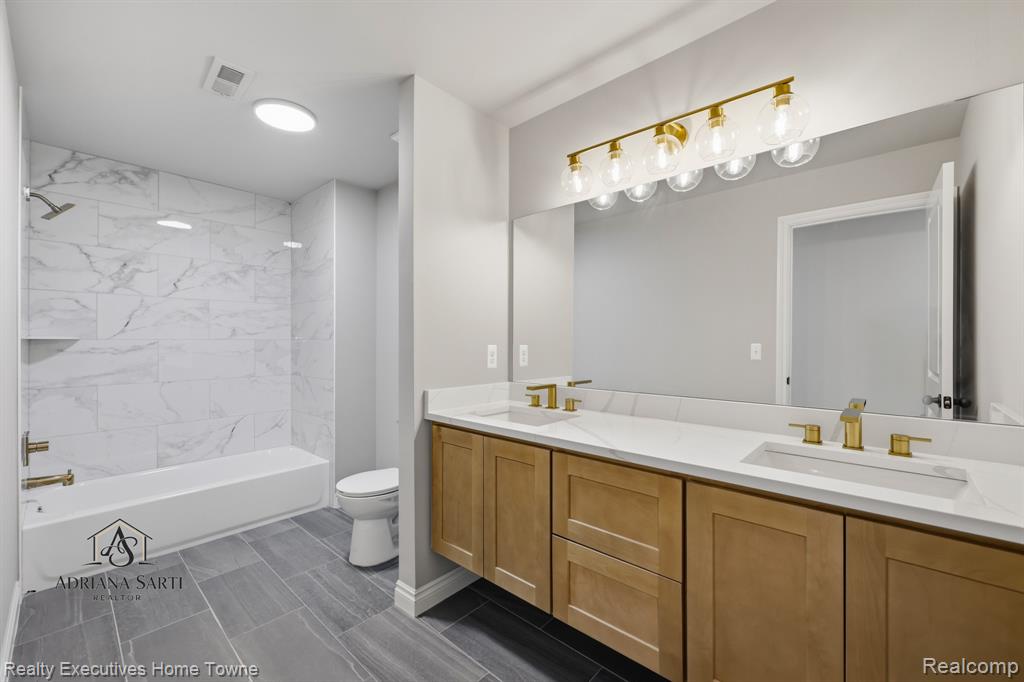 50733 MISTWOOD Drive, Macomb, MI 48042 — Photo 40