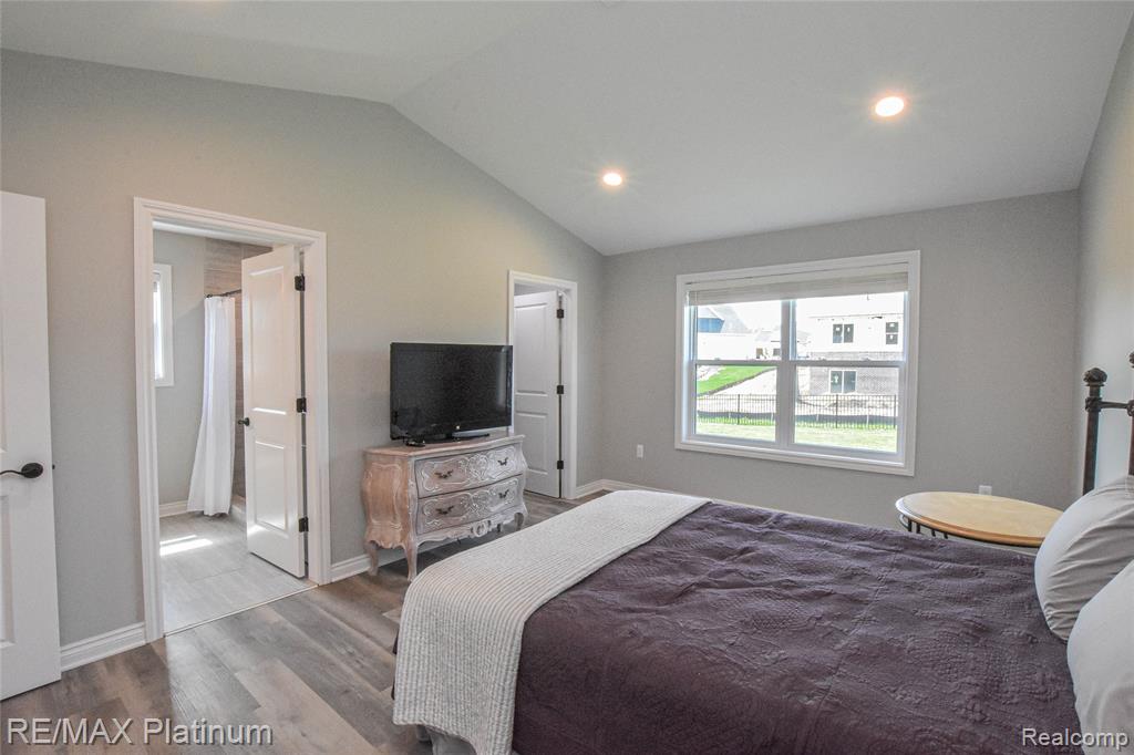1174 Prudence Drive, Waterford, MI 48327 — Photo 23
