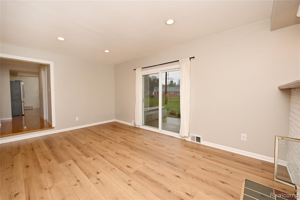 5541 Meadow Lane, Shelby Twp, MI 48316 — Photo 13
