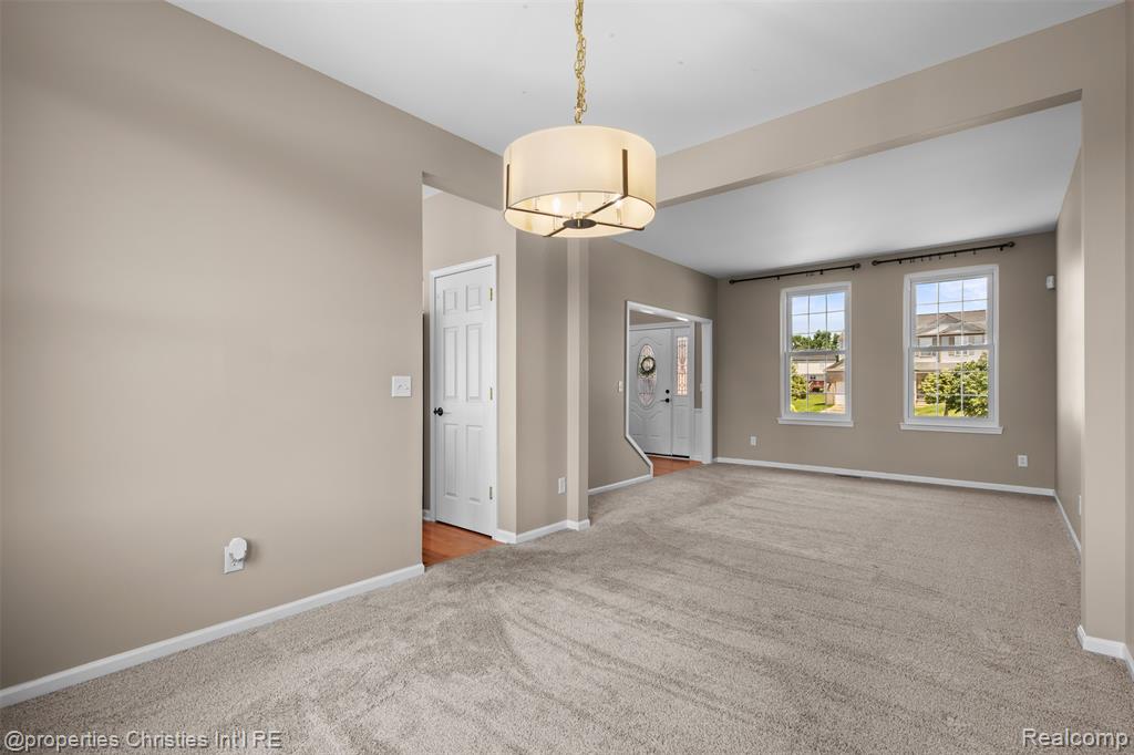 9670 Wexford Drive, Ypsilanti, MI 48198 — Photo 16