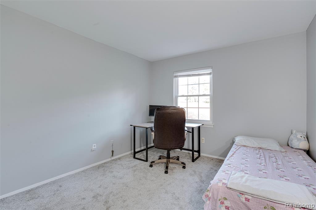 23404 N Rockledge, Novi, MI — Photo 14