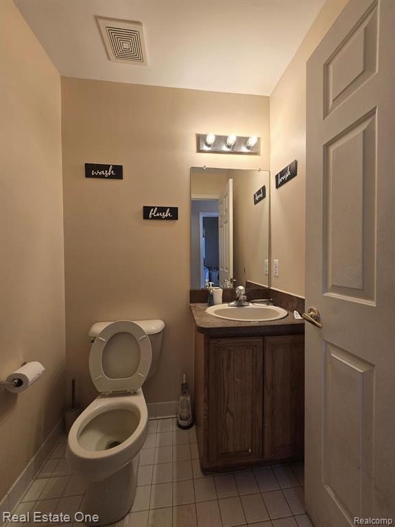 42510 PINEHURST Drive, Clinton Twp, MI 48036 — Photo 11
