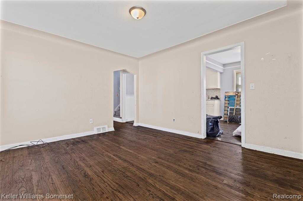 8626 Brace Street, Detroit, MI 48228 — Photo 5