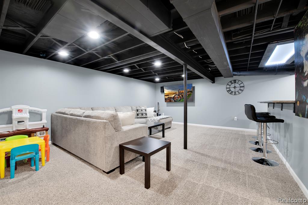 1529 DOVER Hill N, Walled Lake, MI 48390 — Photo 13