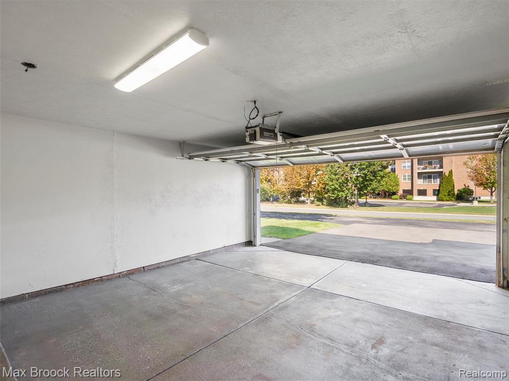 628 Country Club Drive, 23, Saint Clair Shores, MI 48082 — Photo 23