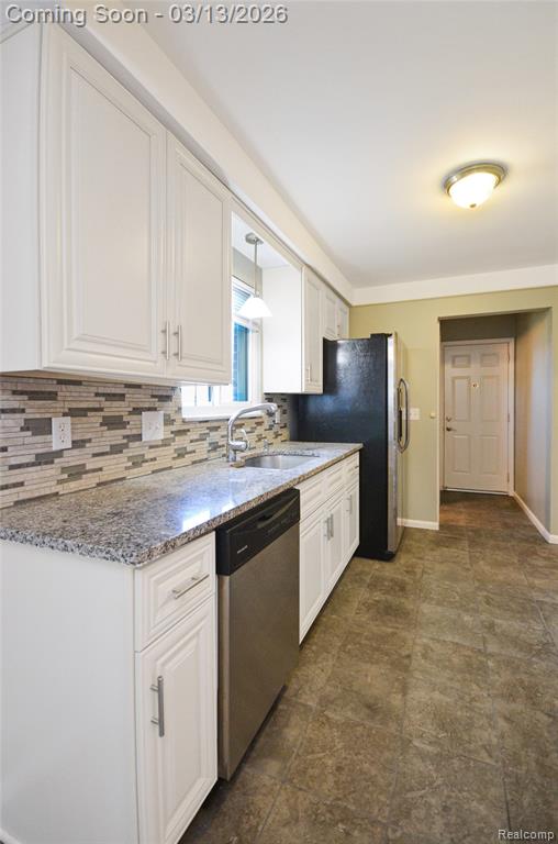 8565 Dale, Center Line, MI 48015 — Photo 17