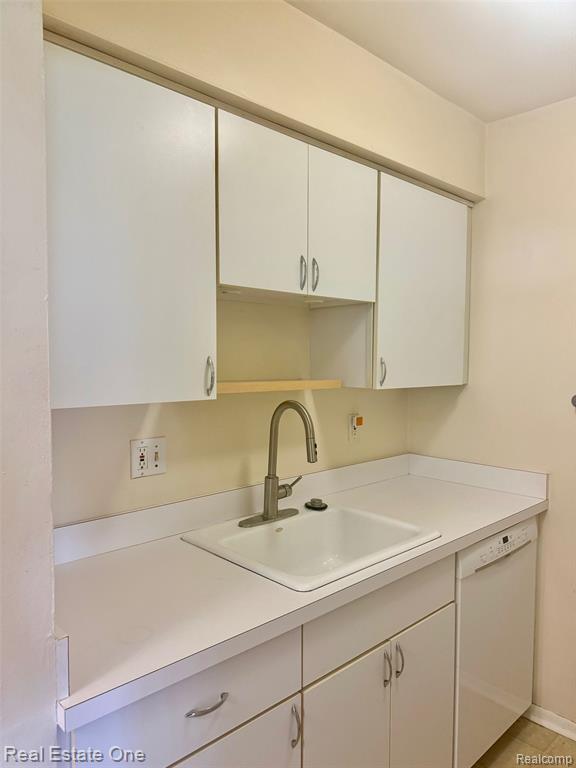 511 Longshore Drive, Ann Arbor, MI 48105 — Photo 10