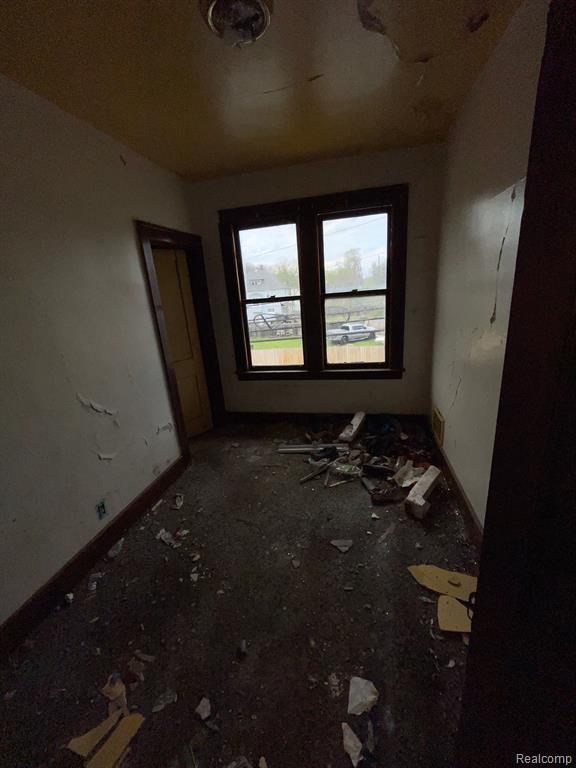 6916 CHARLEVOIX Street, Detroit, MI 48207 — Photo 12