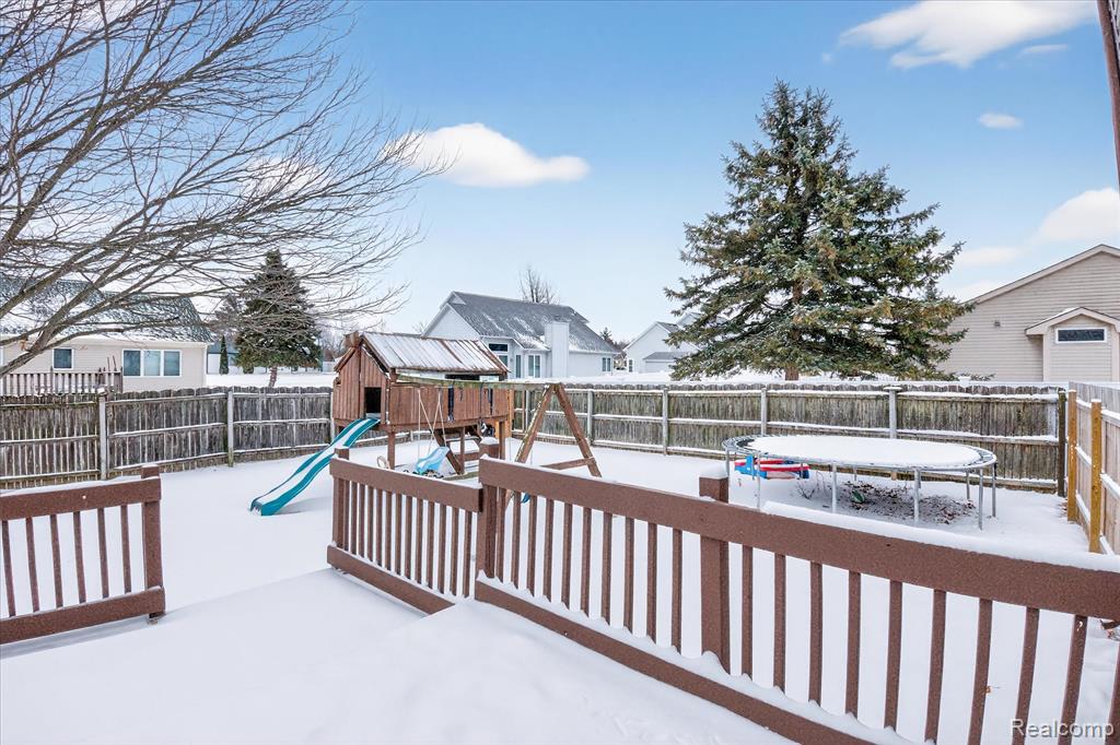 8051 Rose Lane, Goodrich Vlg, MI — Photo 34