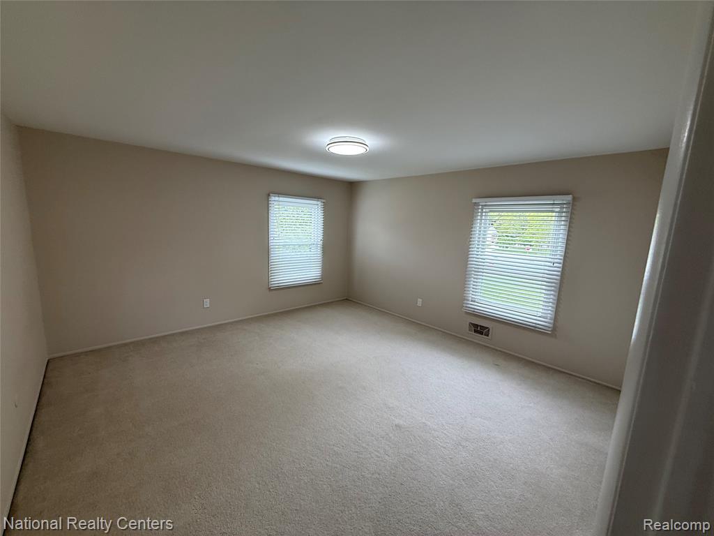 5888 Red Coat Lane, West Bloomfield, MI — Photo 28