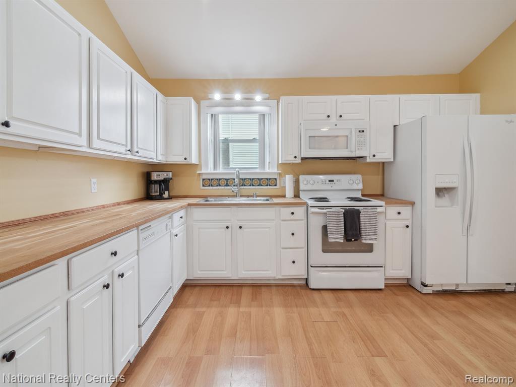 44736 JOY Road, Plymouth, MI 48170 — Photo 16