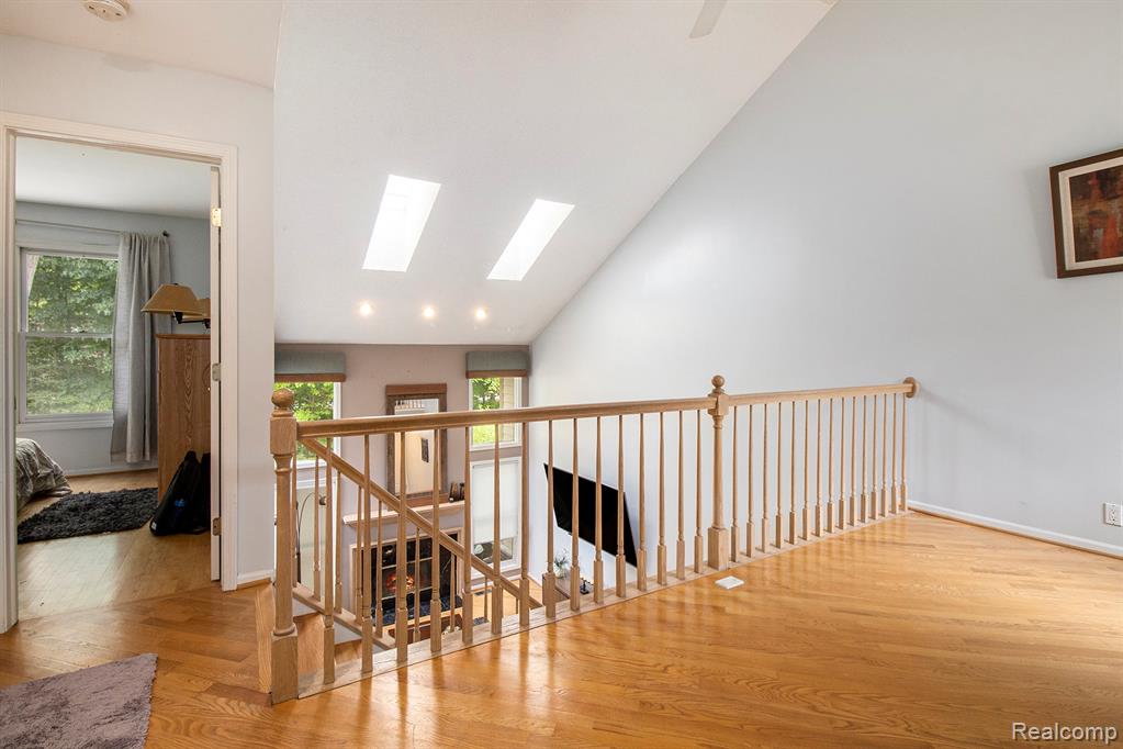 5204 Royal Vale Lane, Dearborn, MI 48126 — Photo 14