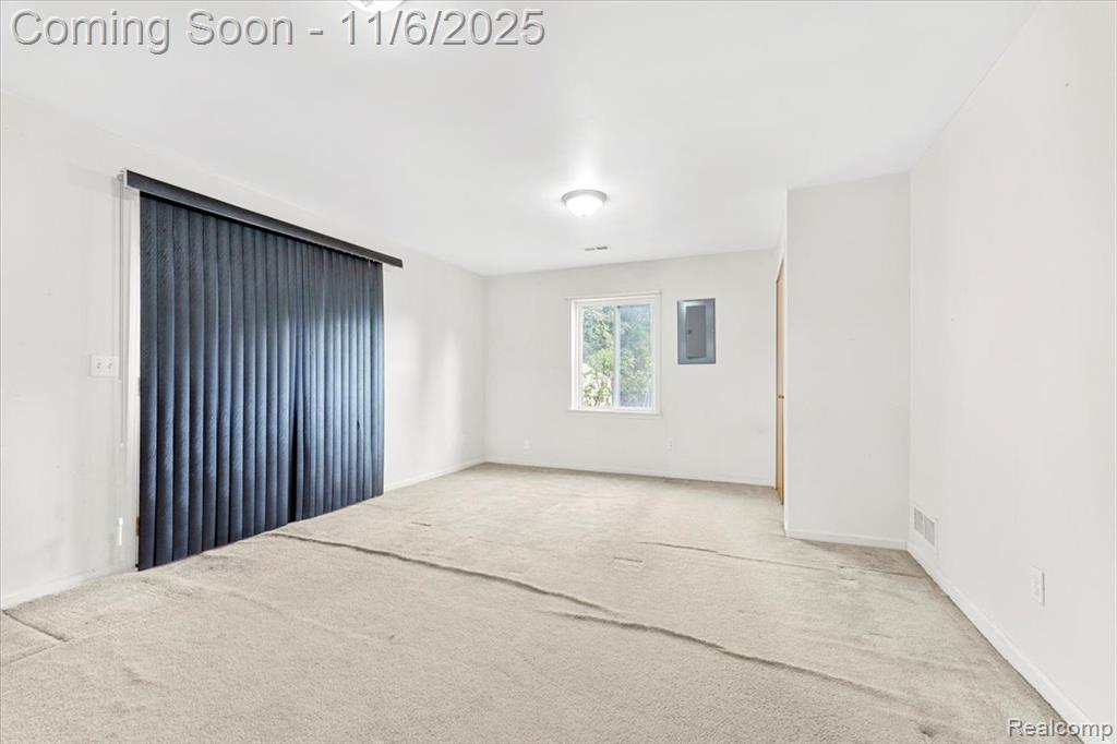 5963 Vivian Street, Taylor, MI 48180 — Photo 14