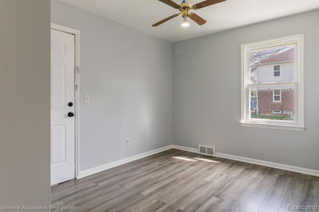 6200 PAYNE Avenue, Dearborn, MI 48126 — Photo 8