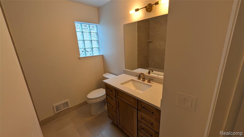 2014 Waldons Court S, West Bloomfield, MI — Photo 17