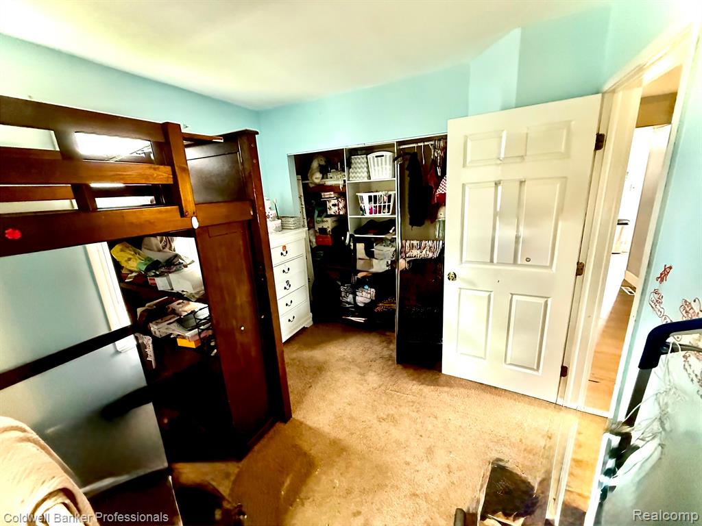 427 S LEMEN Street, Fenton, MI 48430 — Photo 4