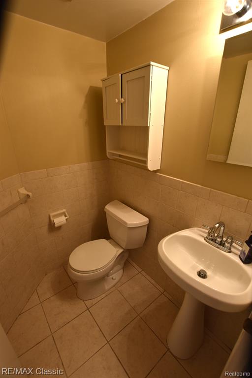 8553 WINCHESTER Drive, 6, Sterling Heights, MI 48313 — Photo 8