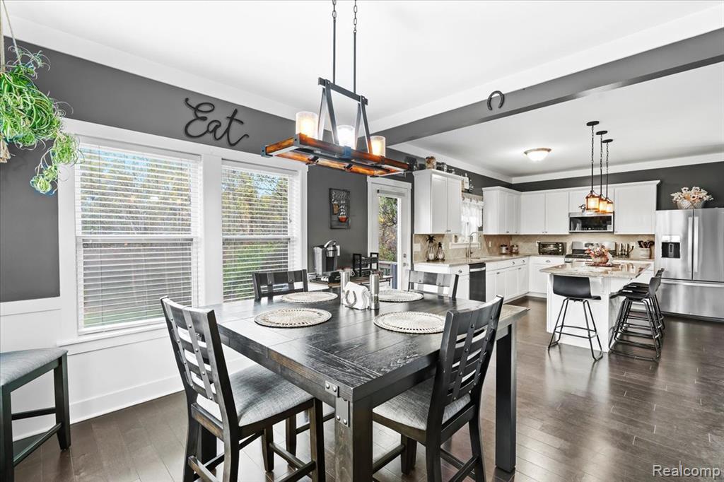 552 Hewitt Street, Howell, MI 48843 — Photo 13