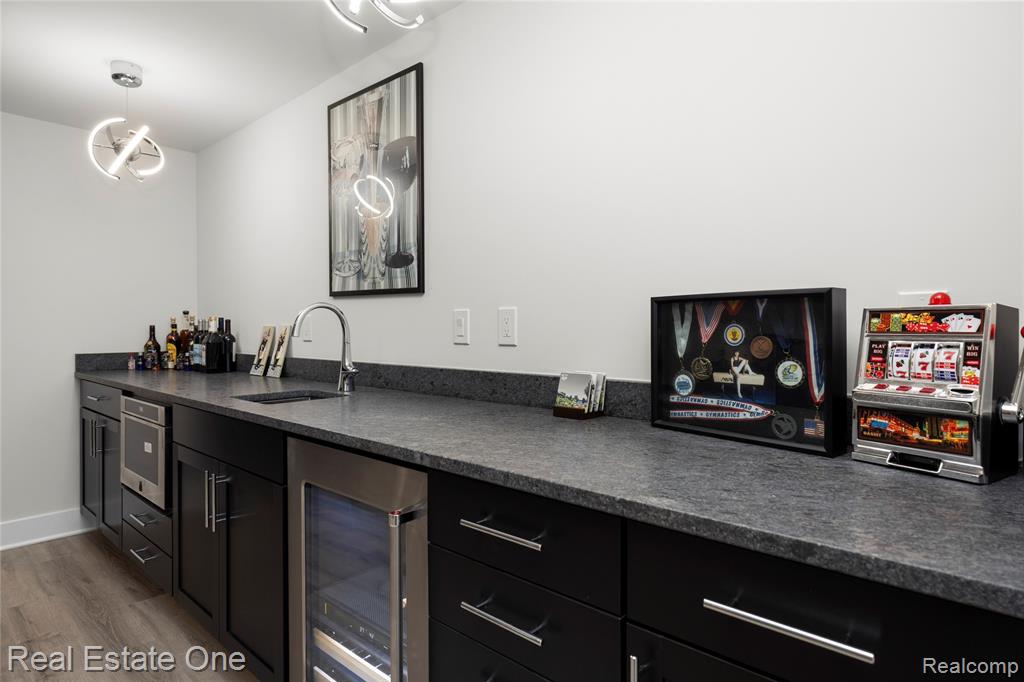 7656 Dunlap Court, West Bloomfield, MI — Photo 30