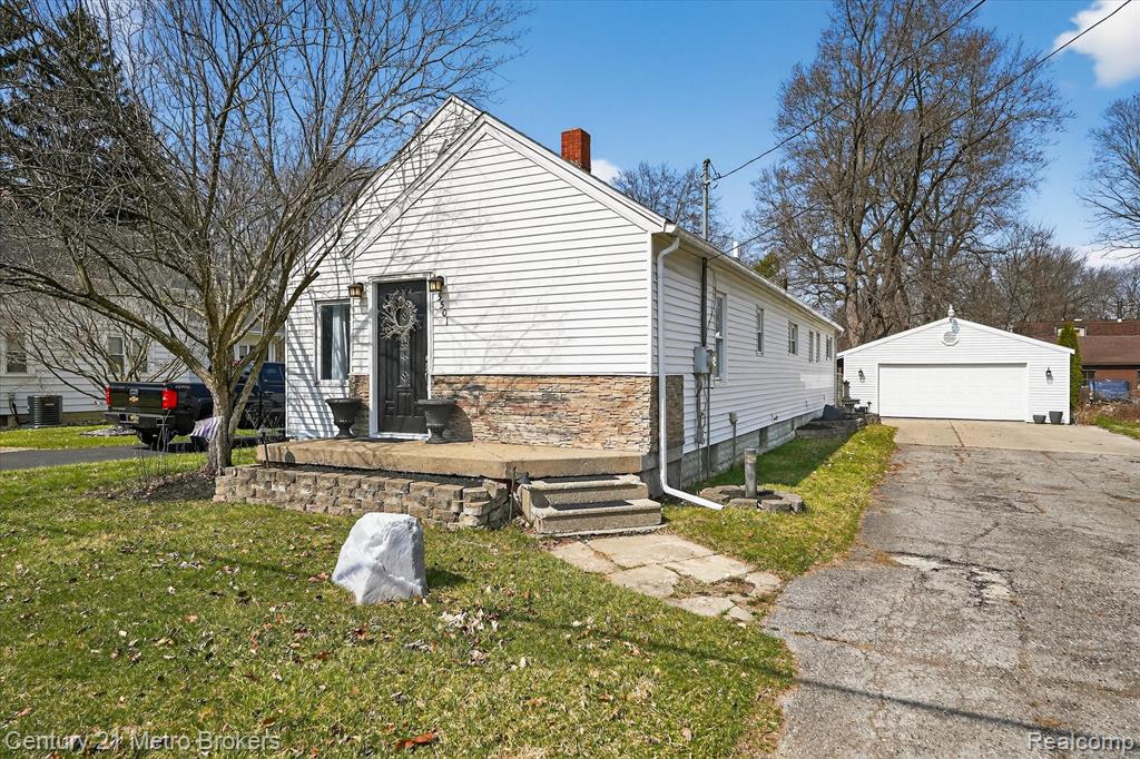 5501 Potter Road, Flint, MI 48506 — Photo 4