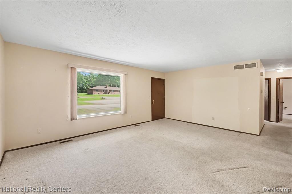 1800 Kingston Drive, Pinckney, MI 48169 — Photo 7
