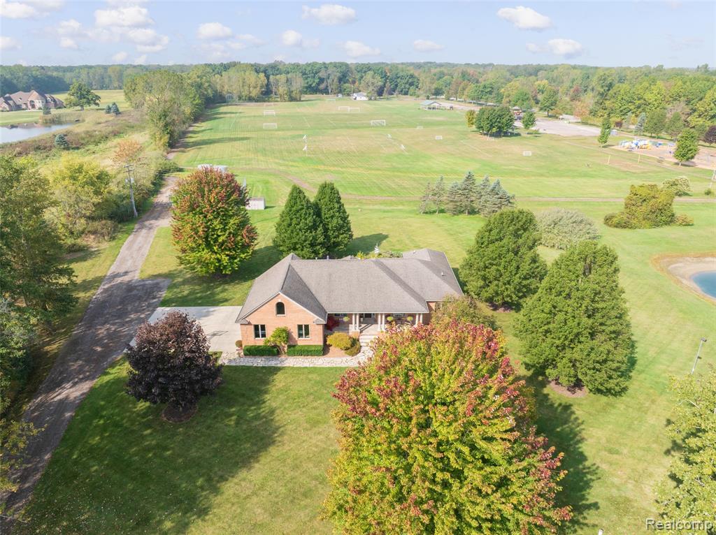7030 Marsh Road, Cottrellville, MI — Photo 2