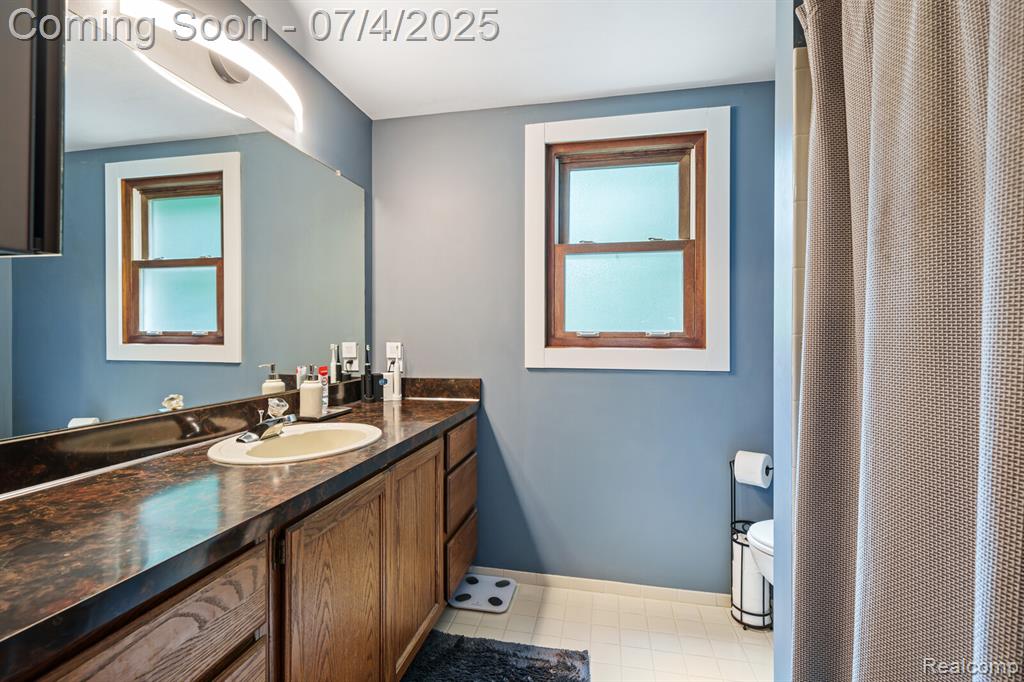 46314 Rockledge Drive, Plymouth, MI 48170 — Photo 20