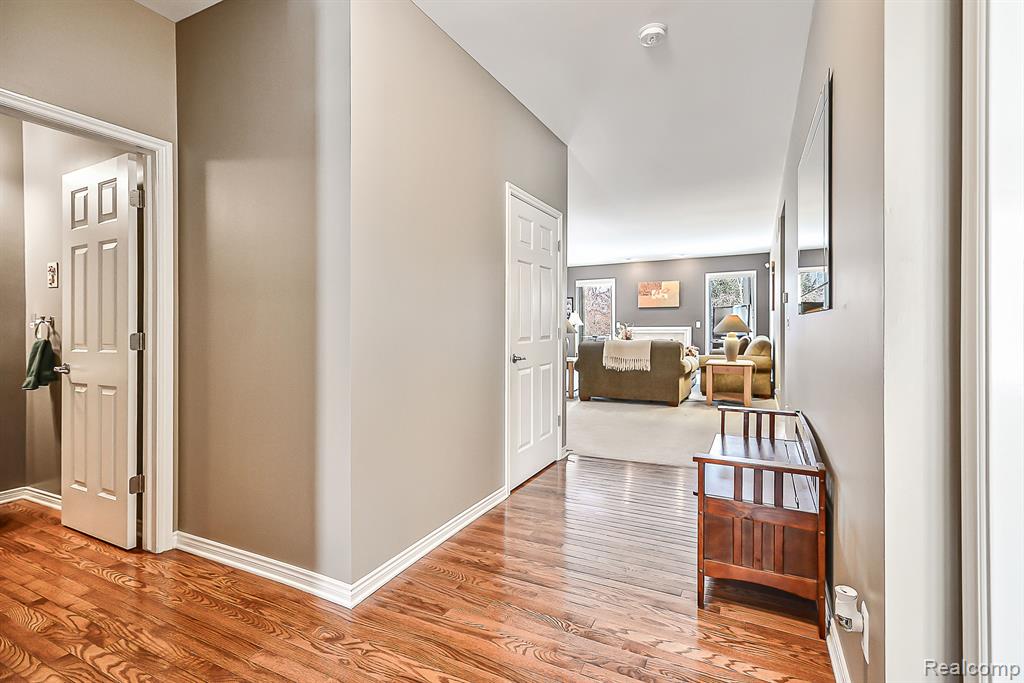 24624 ROSEMONT Drive, South Lyon, MI 48178 — Photo 3
