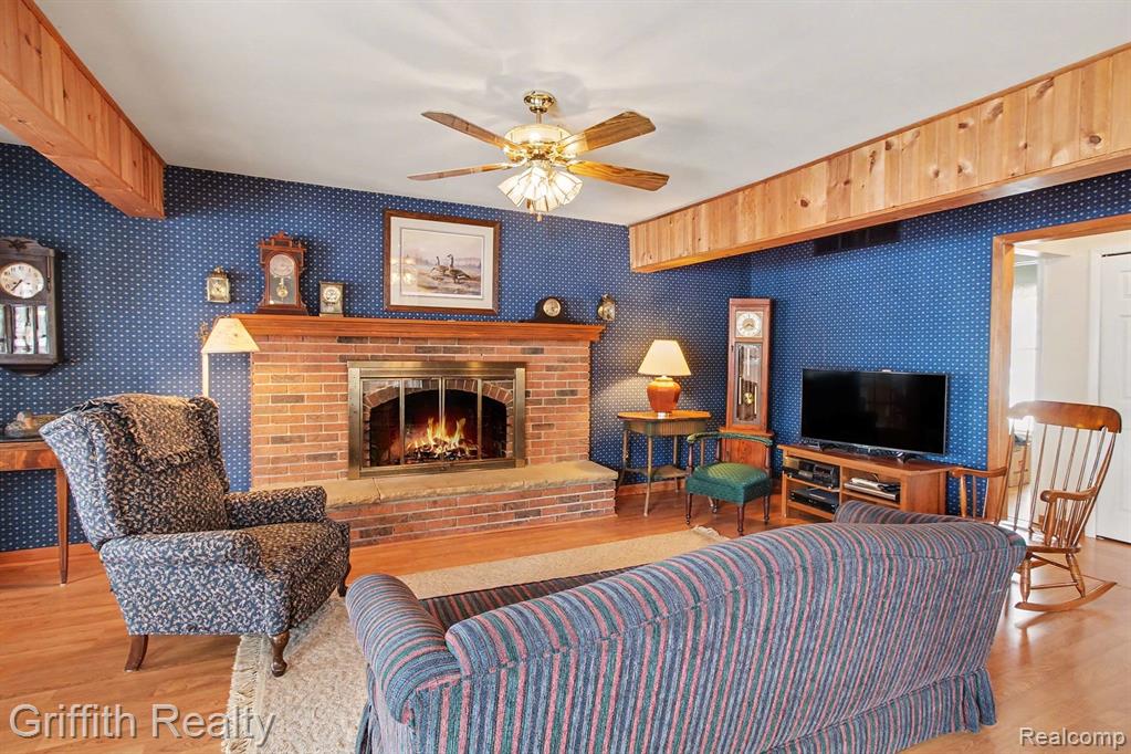 4742 Crandall Road, Howell, MI 48855 — Photo 9