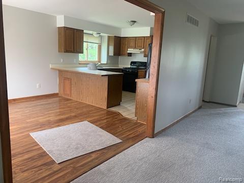 90 GRANADA Drive, White Lake, MI — Photo 5