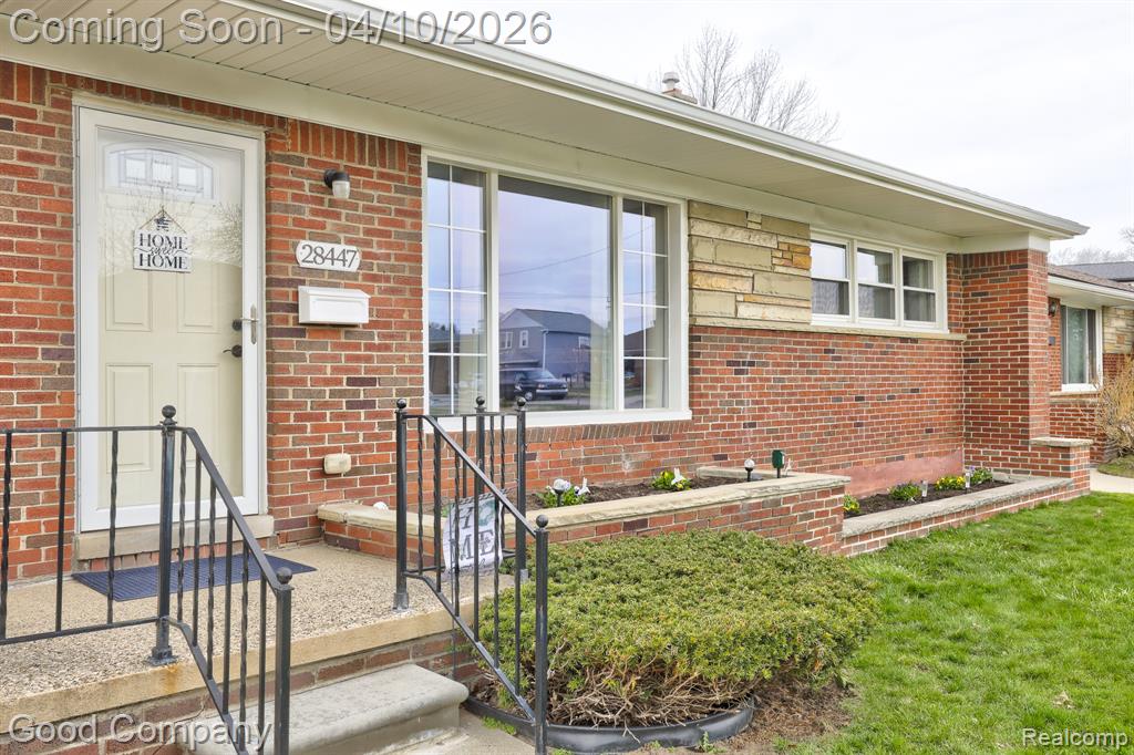 28447 Brush Street, Madison Heights, MI 48071 — Photo 39