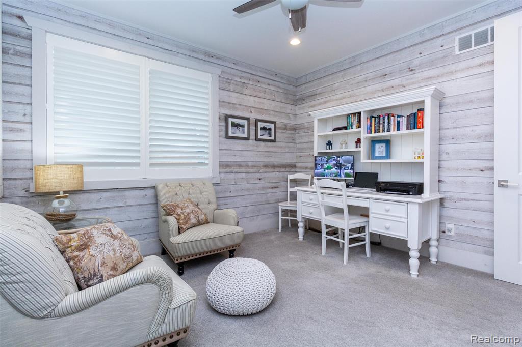 302 Tanview Drive, Oxford, MI, 48371