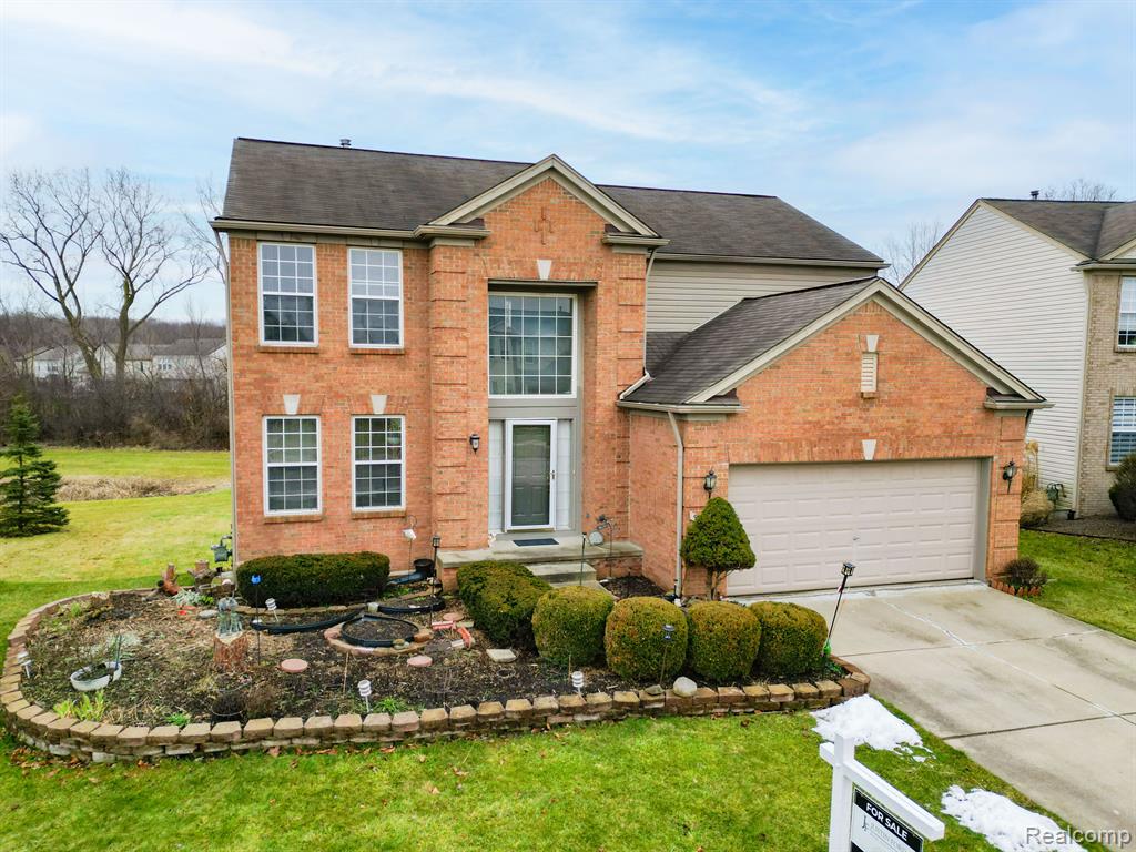 9884 HIGH MEADOW Drive, Ypsilanti, MI 48198 — Photo 2