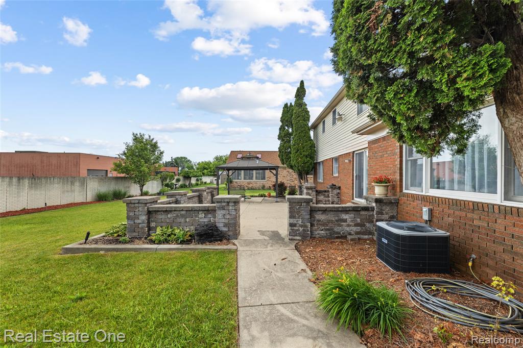17300 Timothy Drive, Southgate, MI 48195 — Photo 49