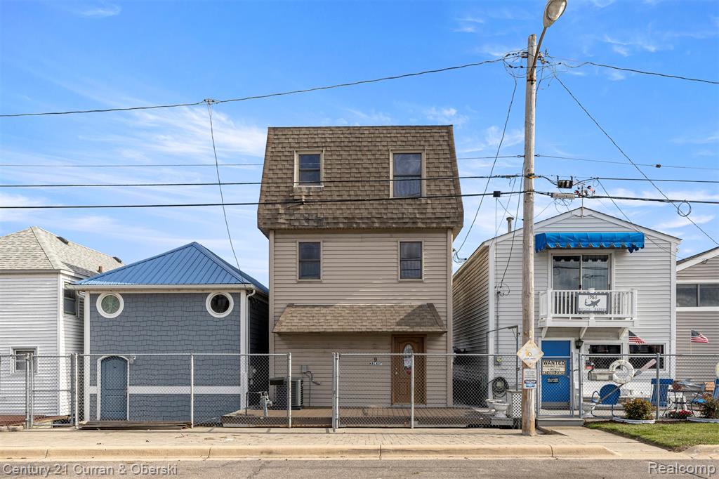 9 Walnut Street, Wyandotte, MI 48192 — Photo 46