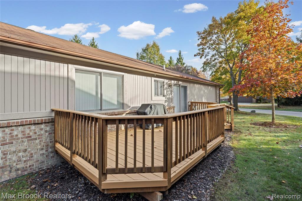 7400 Tall Timbers, West Bloomfield, MI — Photo 29