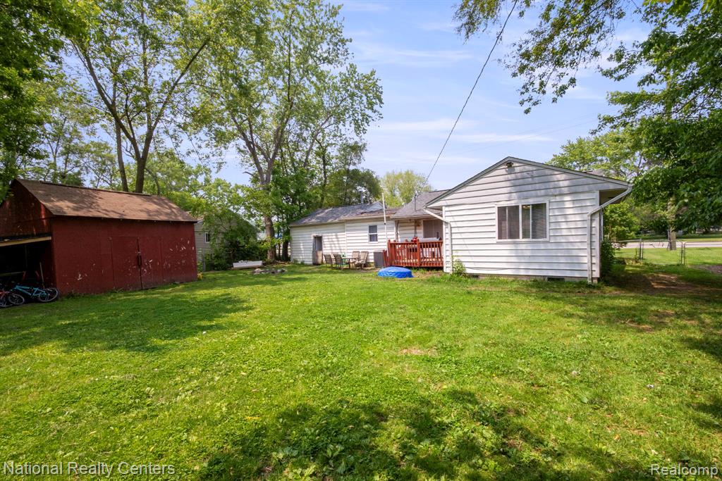 6235 Williams Lake Road, Waterford, MI 48329 — Photo 20