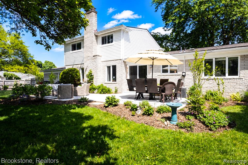 20323 N Riverhill Drive, Clinton Twp, MI 48036 — Photo 29
