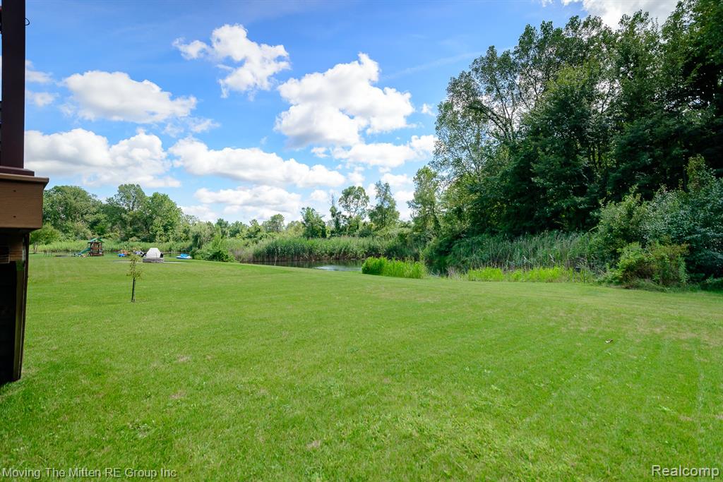 42773 Colonial Road, Van Buren, MI 48111 — Photo 35