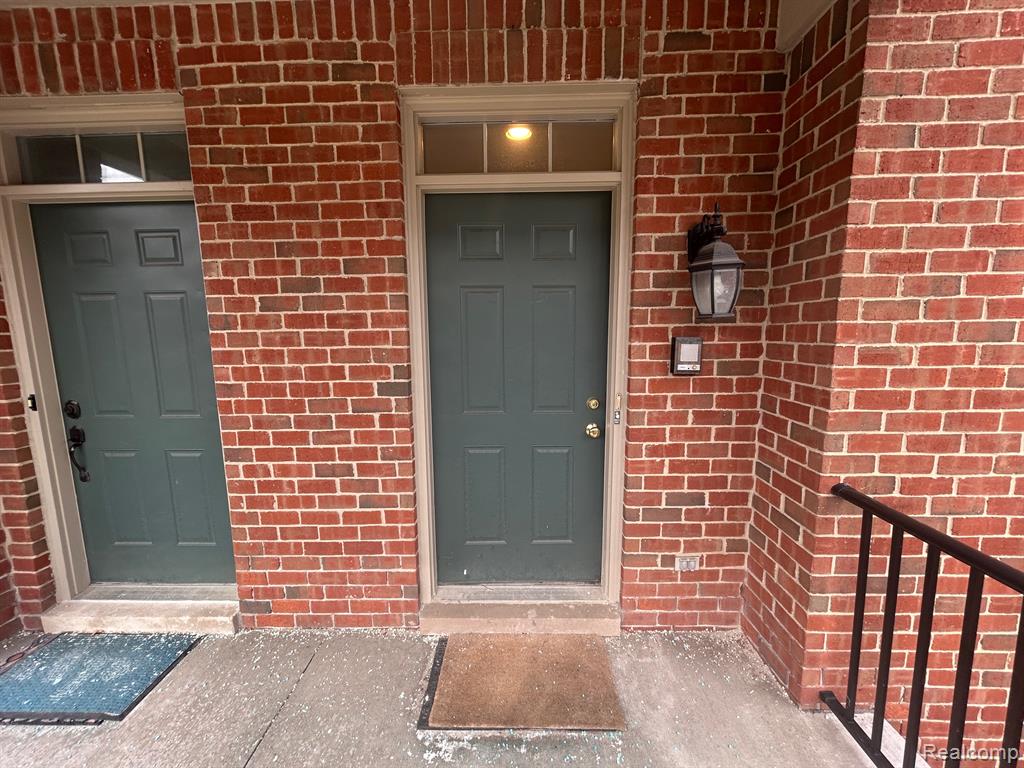 39460 SPRINGWATER Drive - Photo 2
