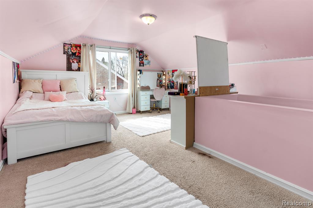 9644 NIVER Avenue, Allen Park, MI 48101 — Photo 13