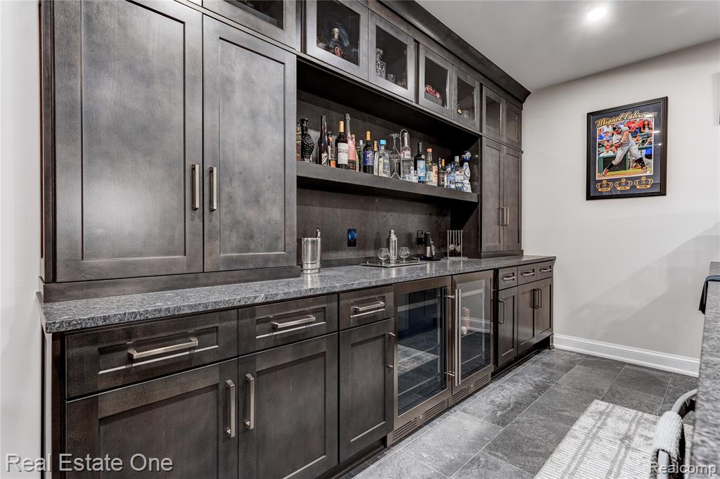 3370 Bloomcrest Drive, Bloomfield Hills, MI, 48304