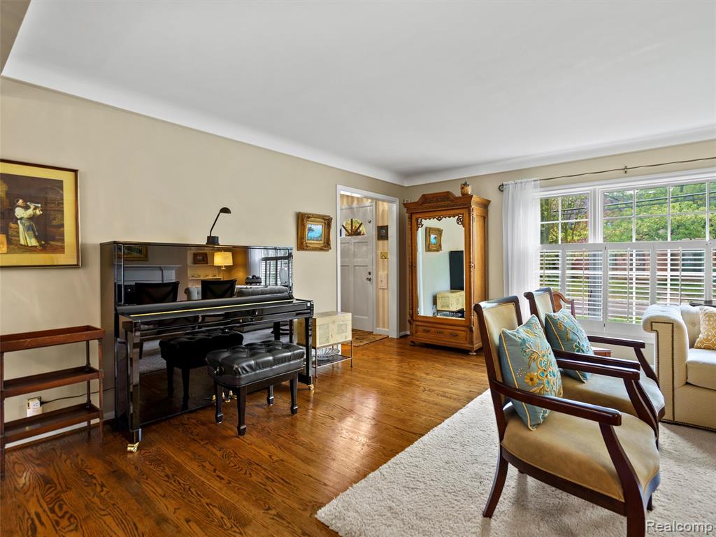 683 Lincoln Road, Grosse Pointe, MI 48230 — Photo 10