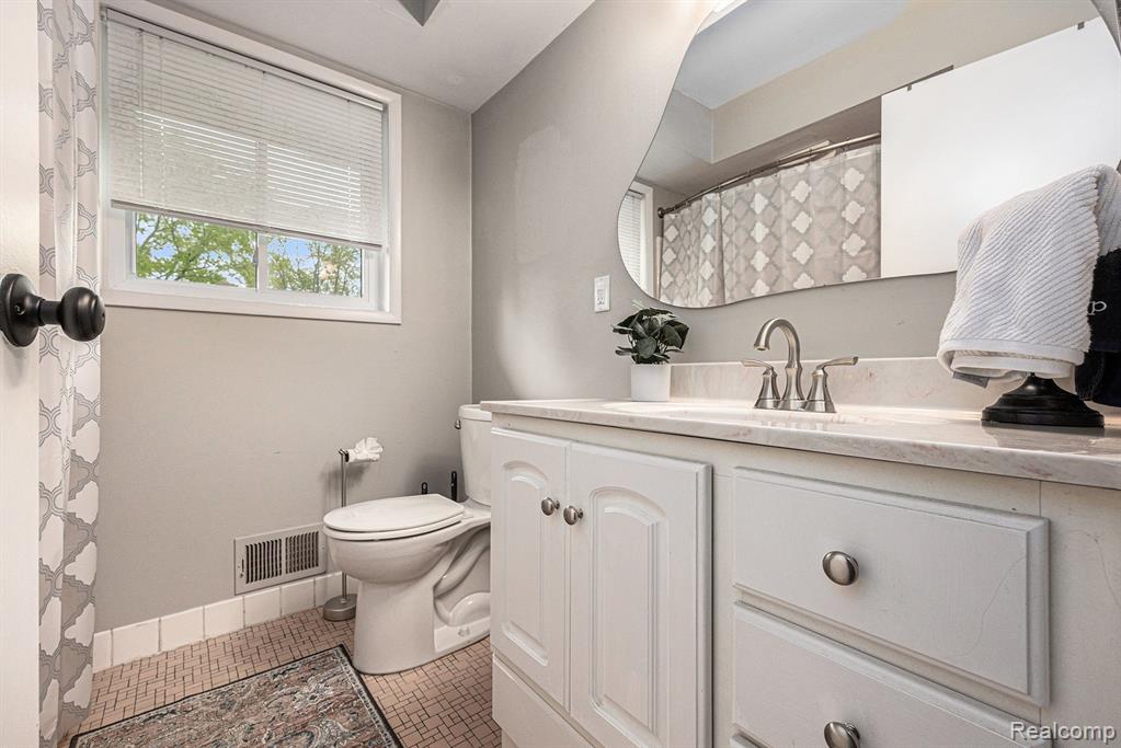 6681 PEAR Lane, Clarkston, MI — Photo 15